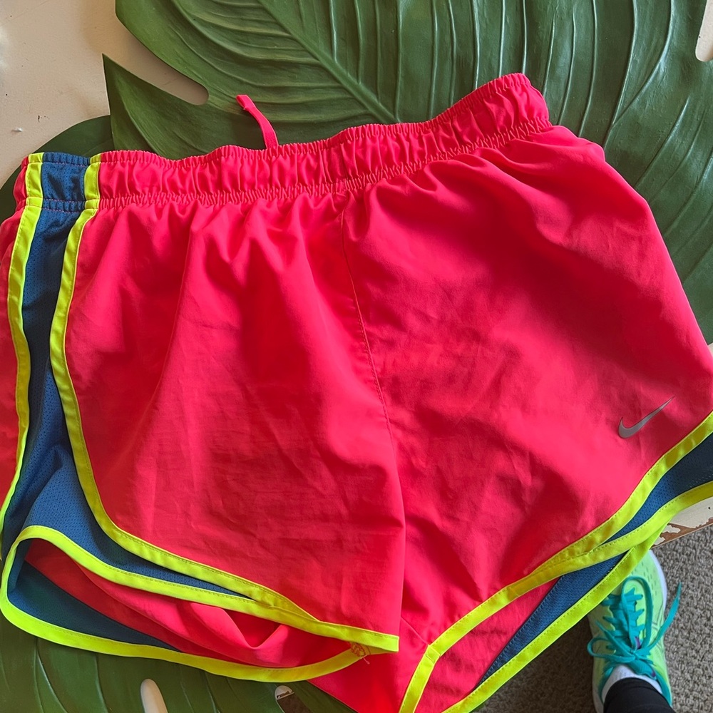 NIKE DRI-FIT Running shorts size S
